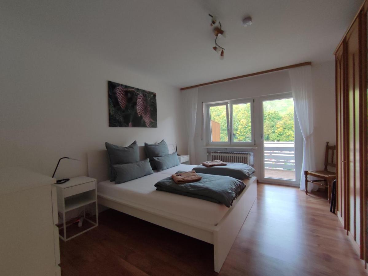 Steepleview House, Schwarzwaldblick Apartment - Spacious & Peaceful บาด ปีเตอร์สตัล กรีสบาค ภายนอก รูปภาพ